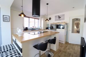 Kitchen- click for photo gallery